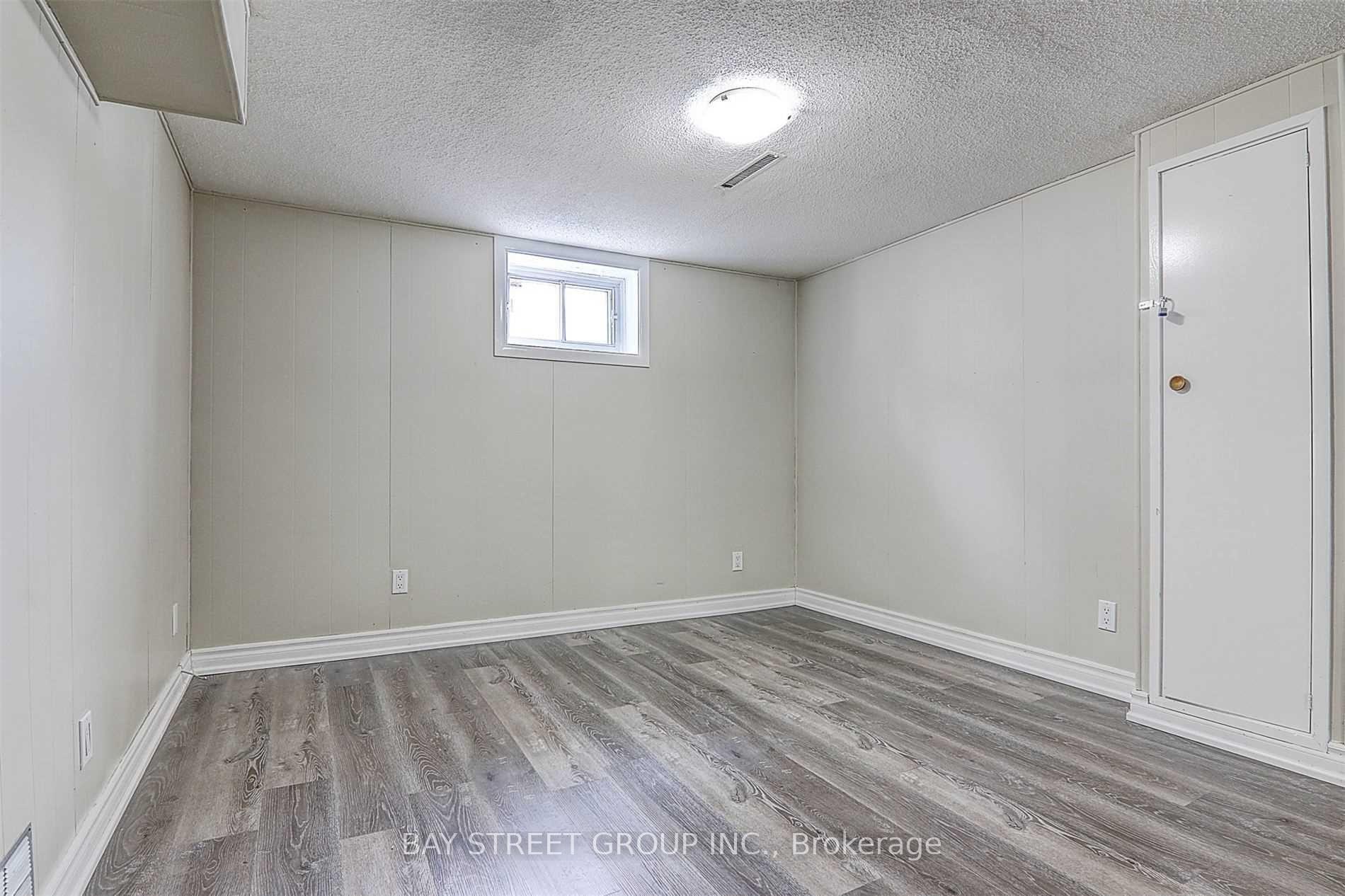 Photo 12 of Unit Lower Level, 12 Craigmore Crescent, North York, Willowdale East — HOMEH