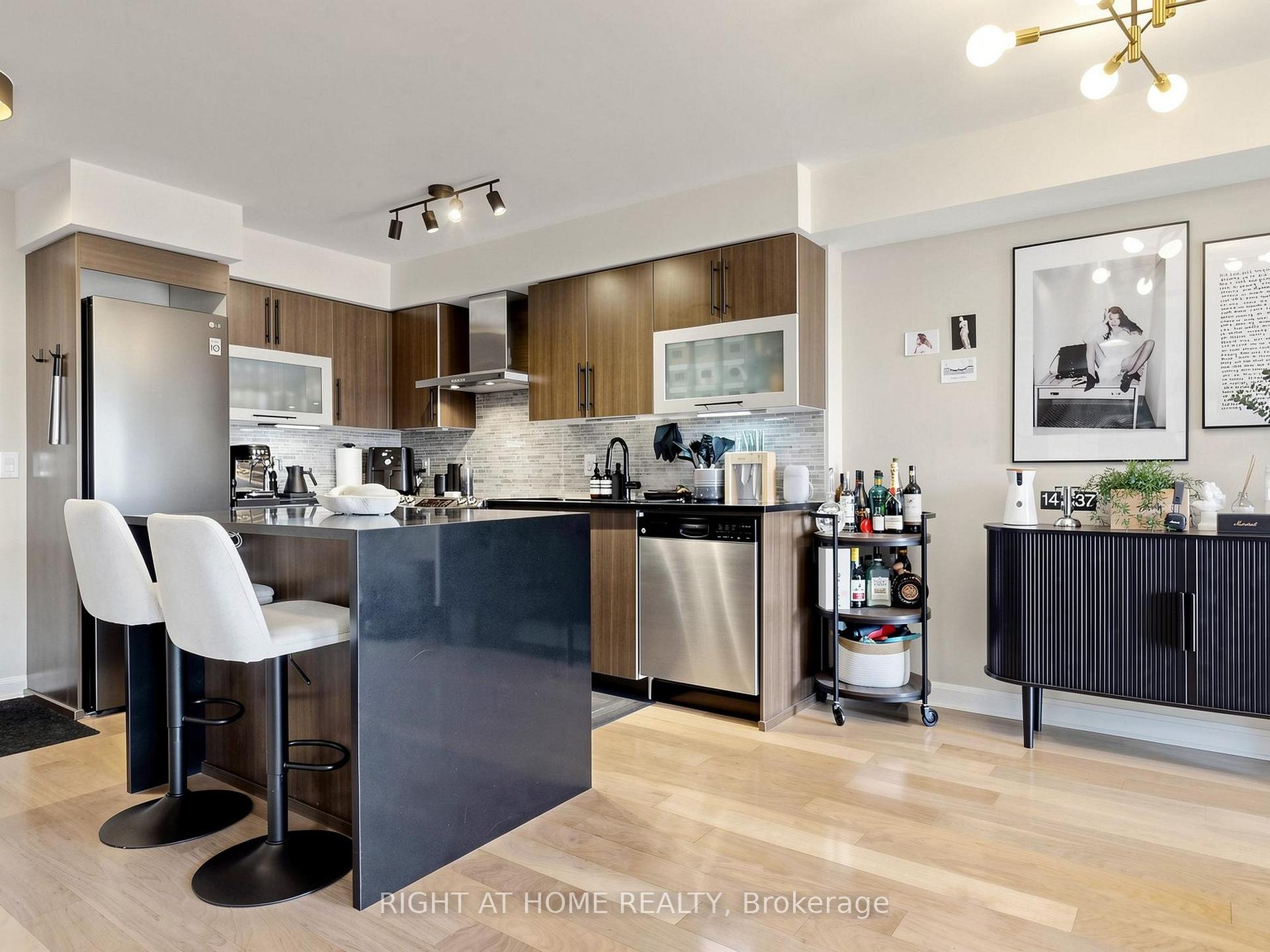Photo 8 of Unit 1609, 1 Michael Power Place, Etobicoke, Islington-City Centre West — HOMEH