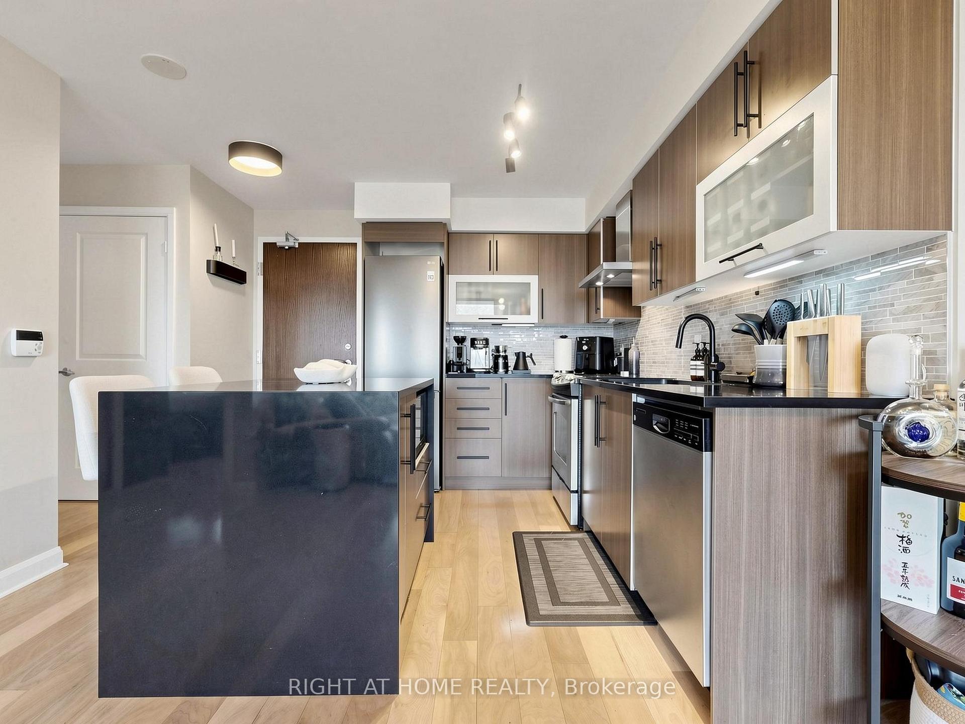 Photo 10 of Unit 1609, 1 Michael Power Place, Etobicoke, Islington-City Centre West — HOMEH