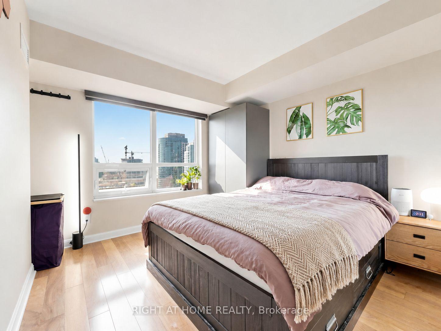 Photo 19 of Unit 1609, 1 Michael Power Place, Etobicoke, Islington-City Centre West — HOMEH