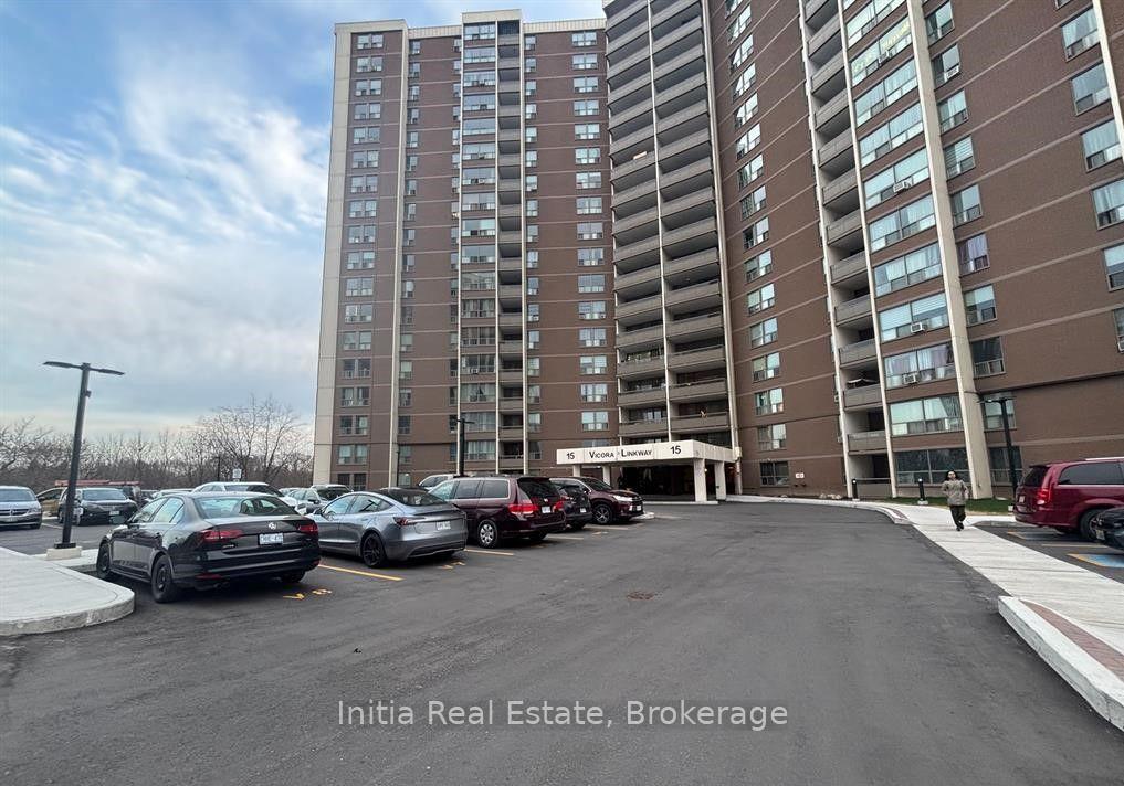 Photo 2 of Unit 1508, 15 Vicora Linkway Way, Toronto, Flemingdon Park — HOMEH