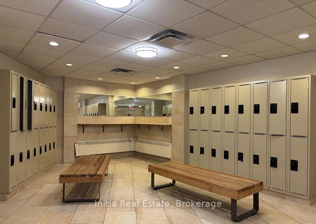 Photo 5 of Unit 1508, 15 Vicora Linkway Way, Toronto, Flemingdon Park — HOMEH