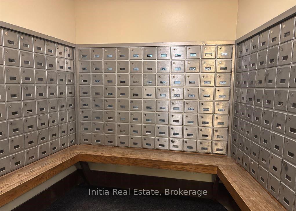 Photo 6 of Unit 1508, 15 Vicora Linkway Way, Toronto, Flemingdon Park — HOMEH