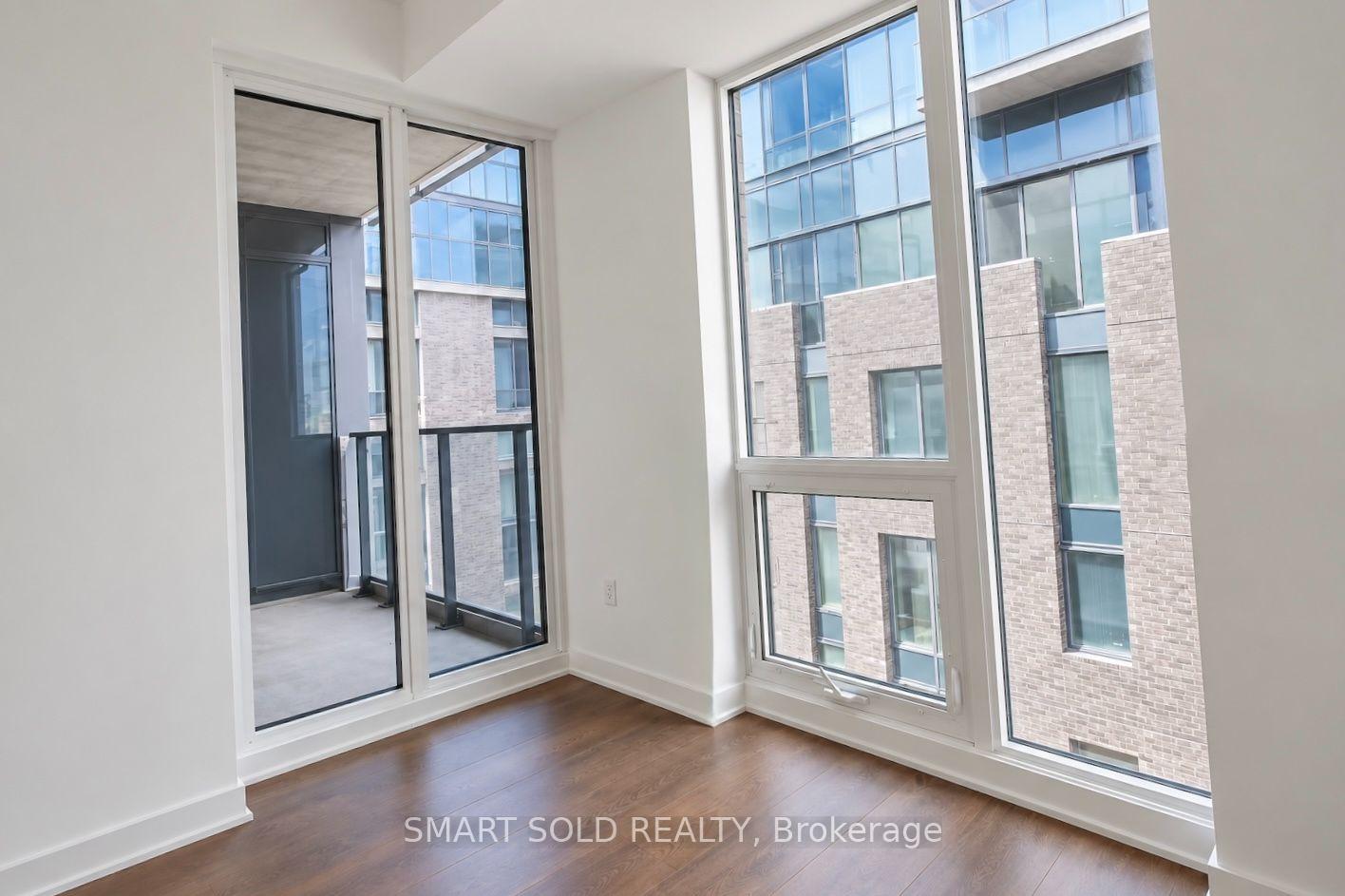 Photo 6 of Unit 907, 115 Blue Jays Way, Toronto, Waterfront Communities — HOMEH