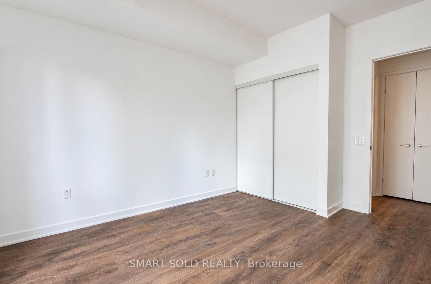 Photo 7 of Unit 907, 115 Blue Jays Way, Toronto, Waterfront Communities — HOMEH