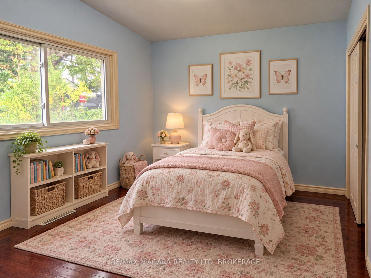 Photo 15 of 6122 Mayfair Drive, Niagara Falls, Church's Lane — HOMEH