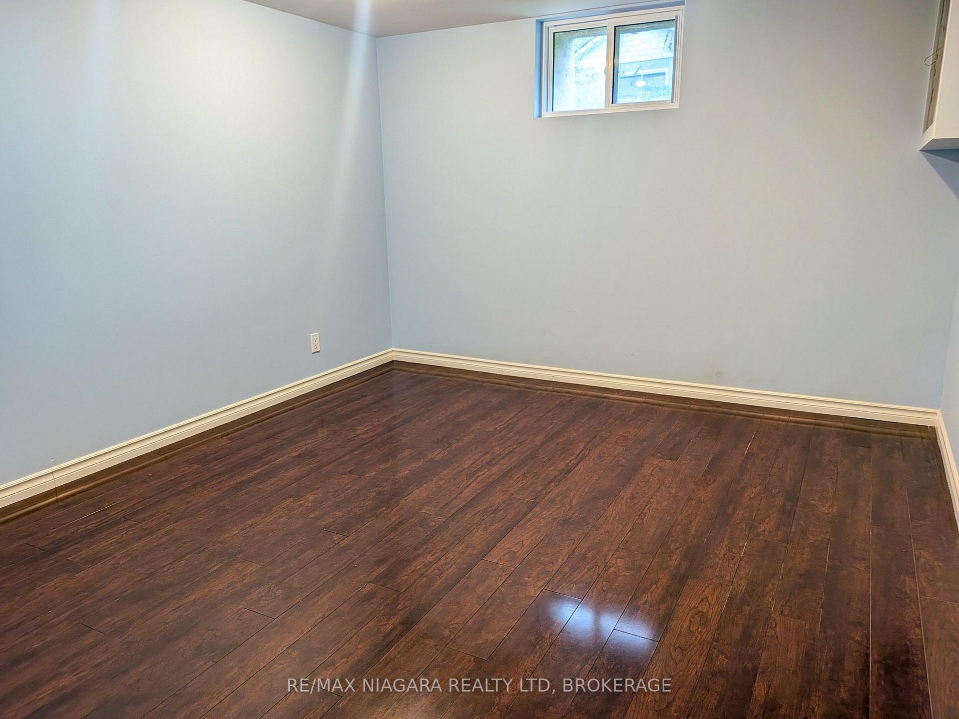 Photo 24 of 6122 Mayfair Drive, Niagara Falls, Church's Lane — HOMEH