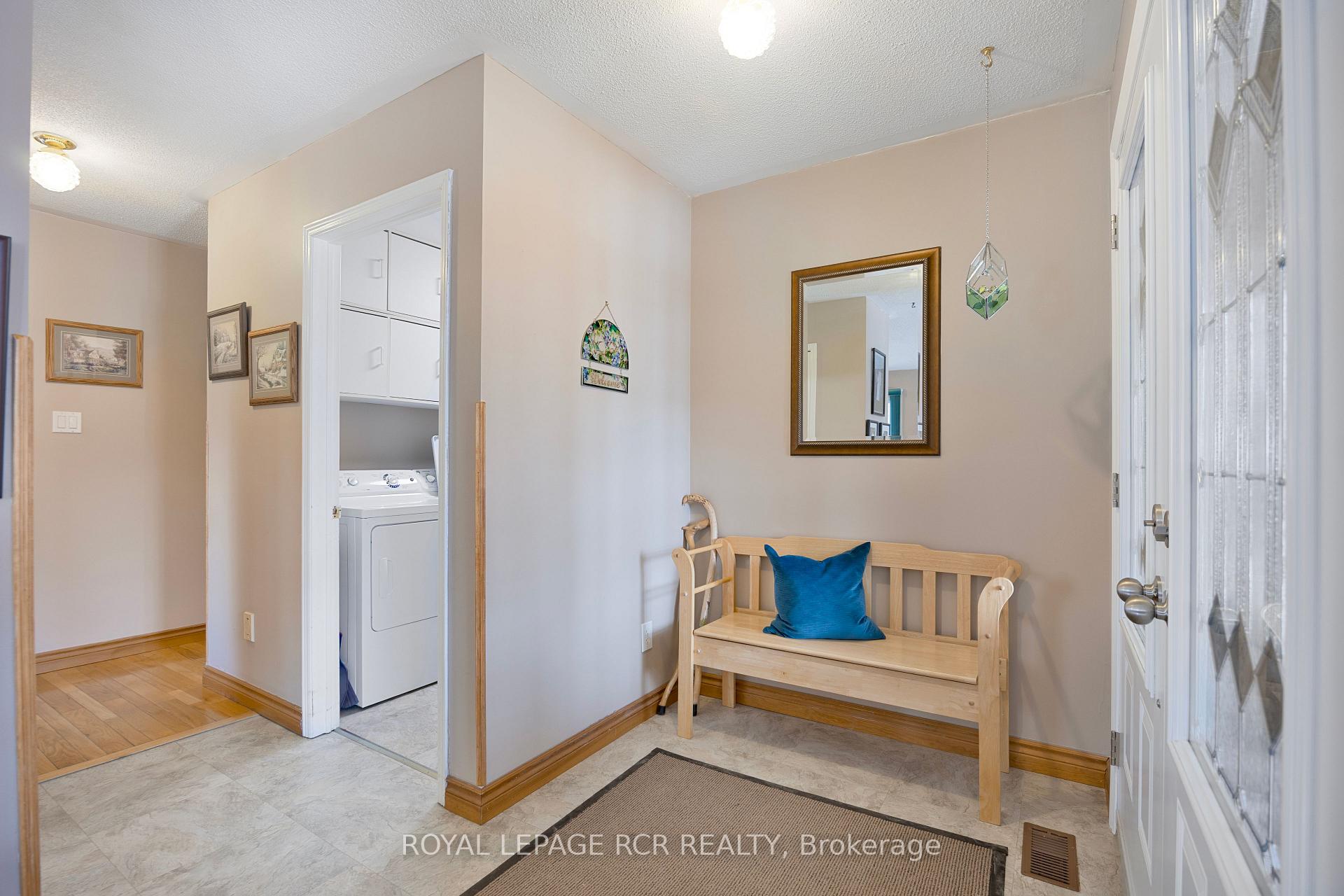 Photo 5 of 3 Henry Street, Amaranth, Rural Amaranth — HOMEH