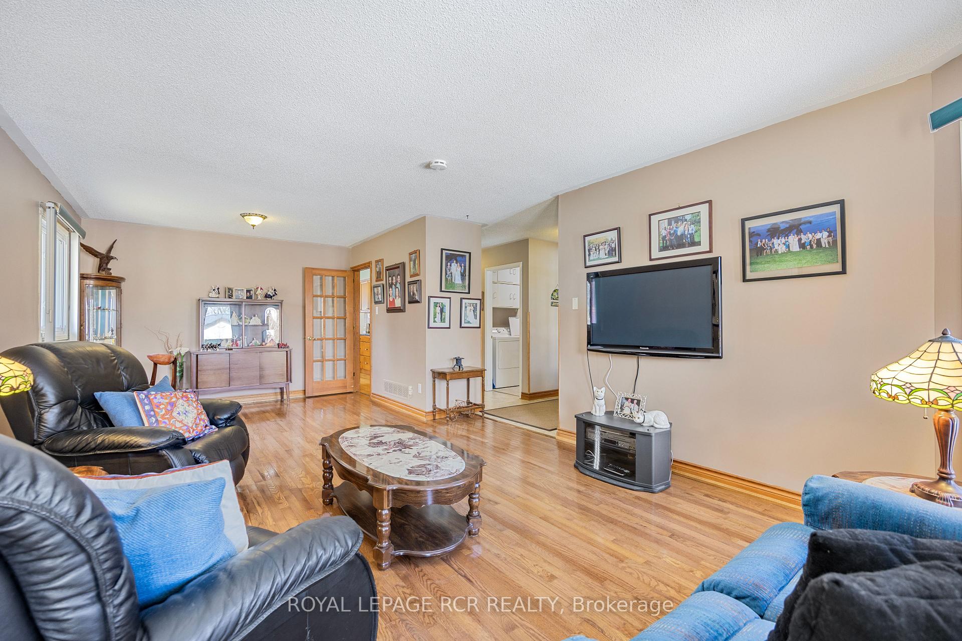 Photo 10 of 3 Henry Street, Amaranth, Rural Amaranth — HOMEH