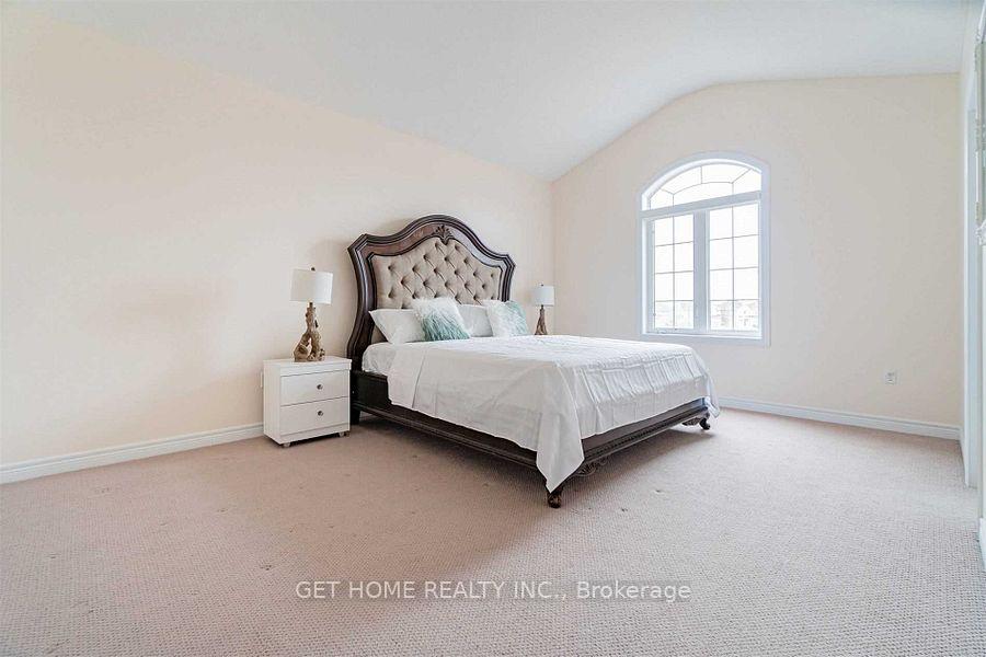 Photo 21 of 26 Borrelli Drive, Brampton, Credit Valley — HOMEH