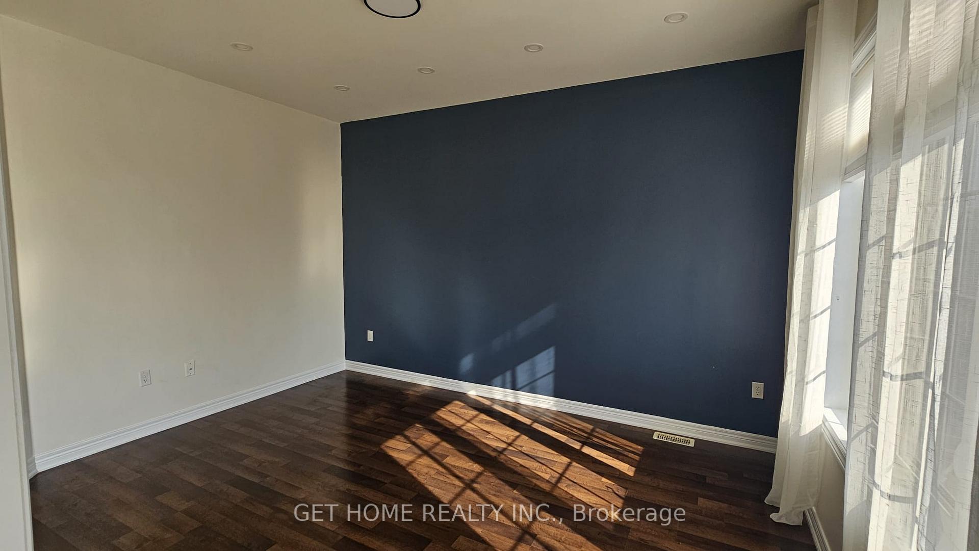 Photo 14 of 26 Borrelli Drive, Brampton, Credit Valley — HOMEH