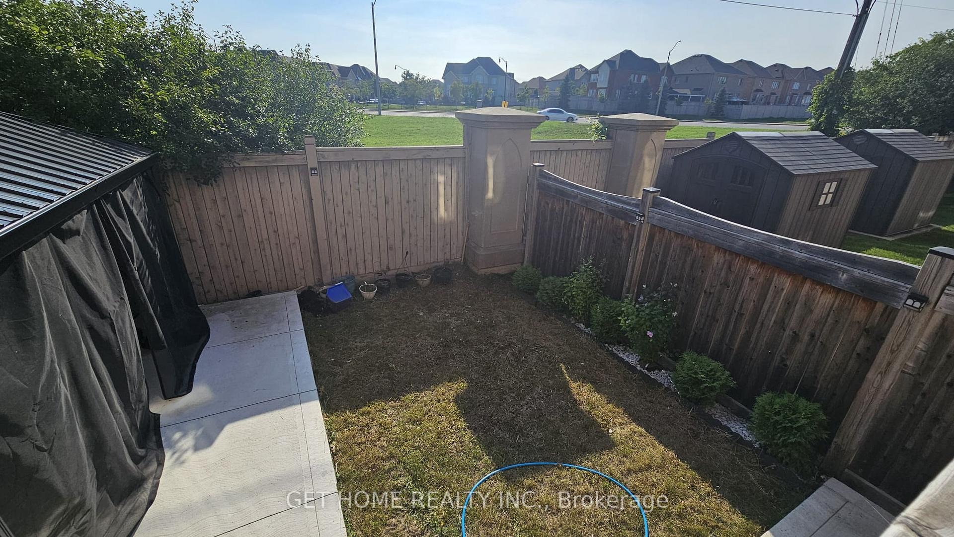 Photo 22 of 26 Borrelli Drive, Brampton, Credit Valley — HOMEH