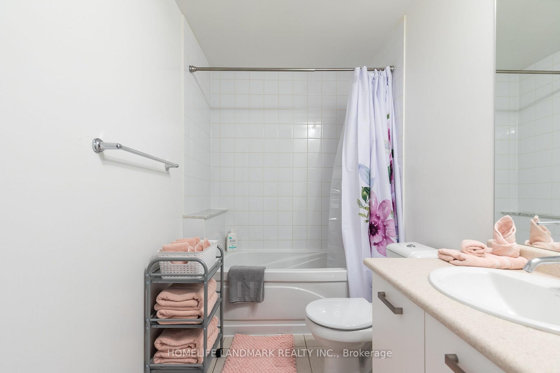 Photo 17 of Unit 204, 832 Bay Street, Toronto, Bay Street Corridor — HOMEH