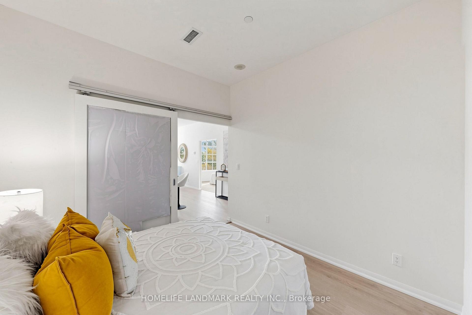 Photo 43 of Unit 204, 832 Bay Street, Toronto, Bay Street Corridor — HOMEH