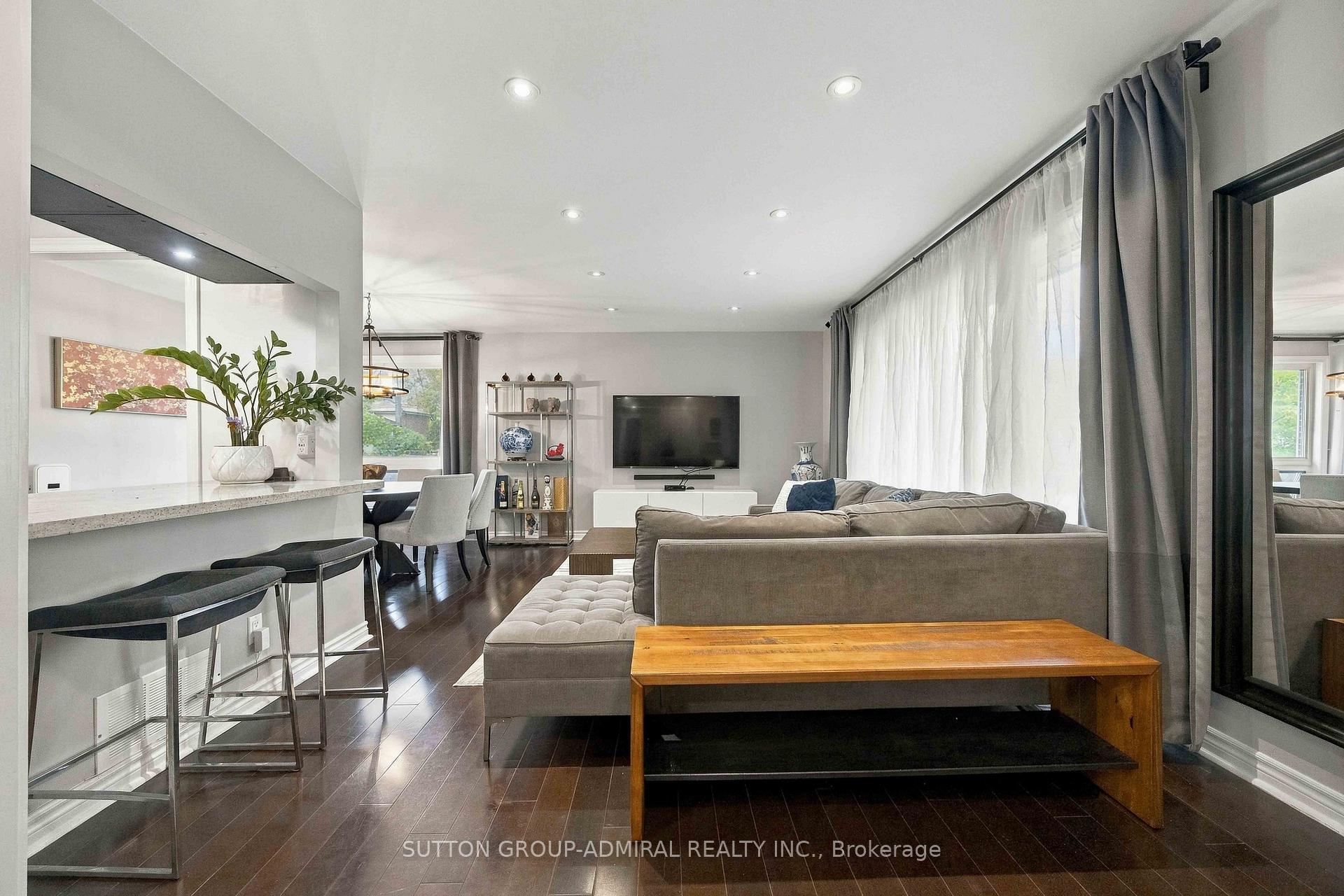 Photo 6 of 11 Summerglade Drive, Scarborough, Agincourt South-Malvern West — HOMEH