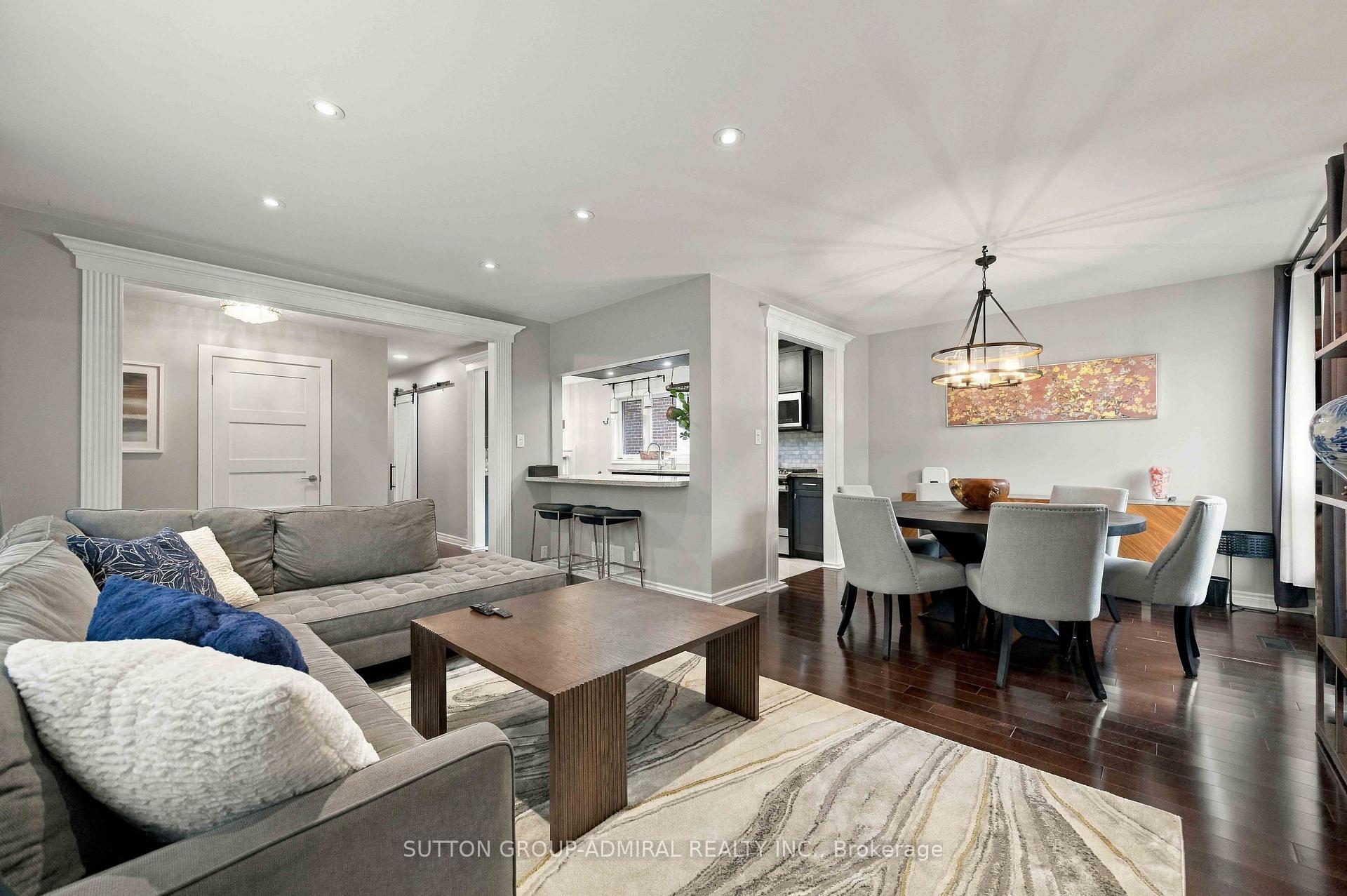 Photo 9 of 11 Summerglade Drive, Scarborough, Agincourt South-Malvern West — HOMEH