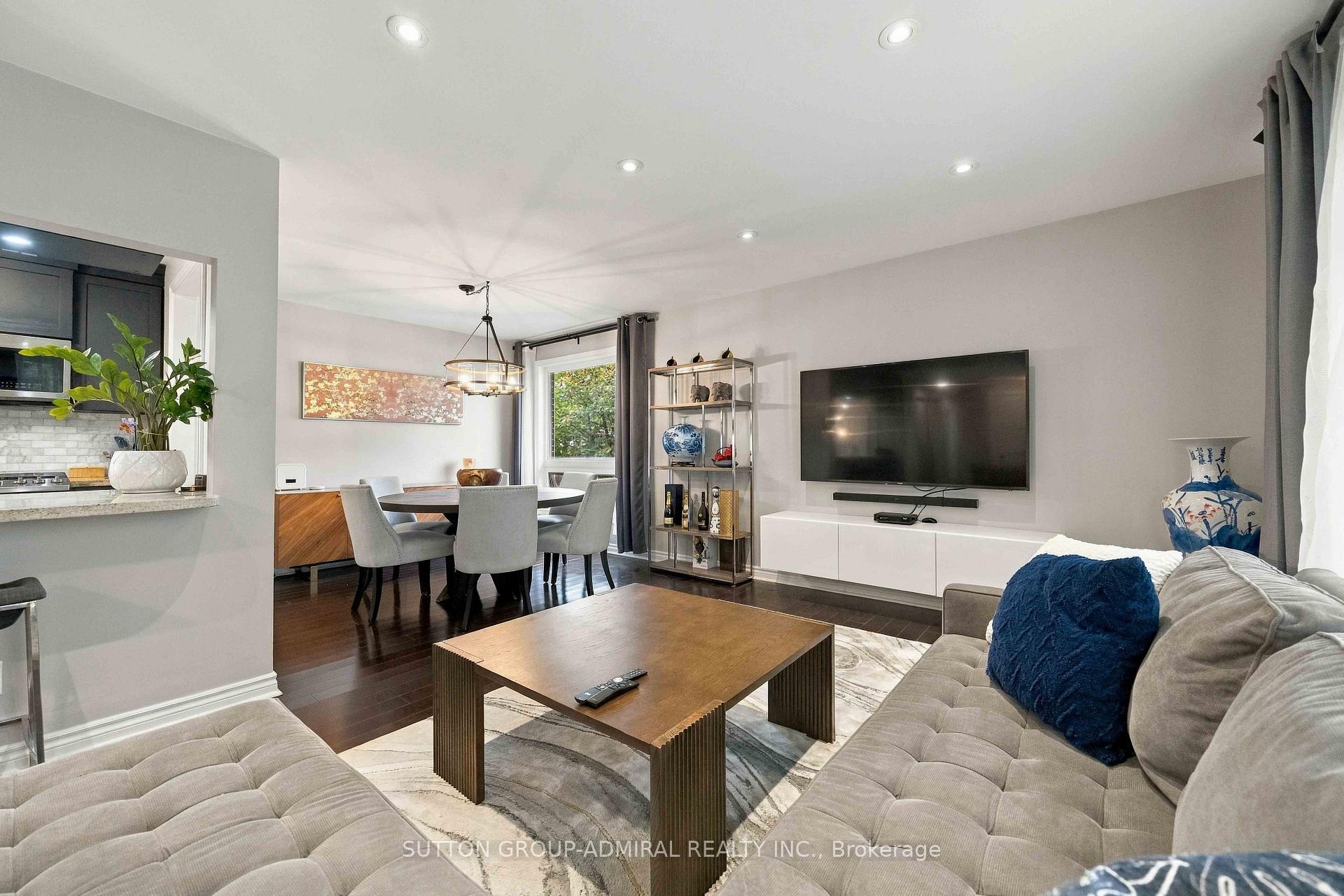 Photo 11 of 11 Summerglade Drive, Scarborough, Agincourt South-Malvern West — HOMEH
