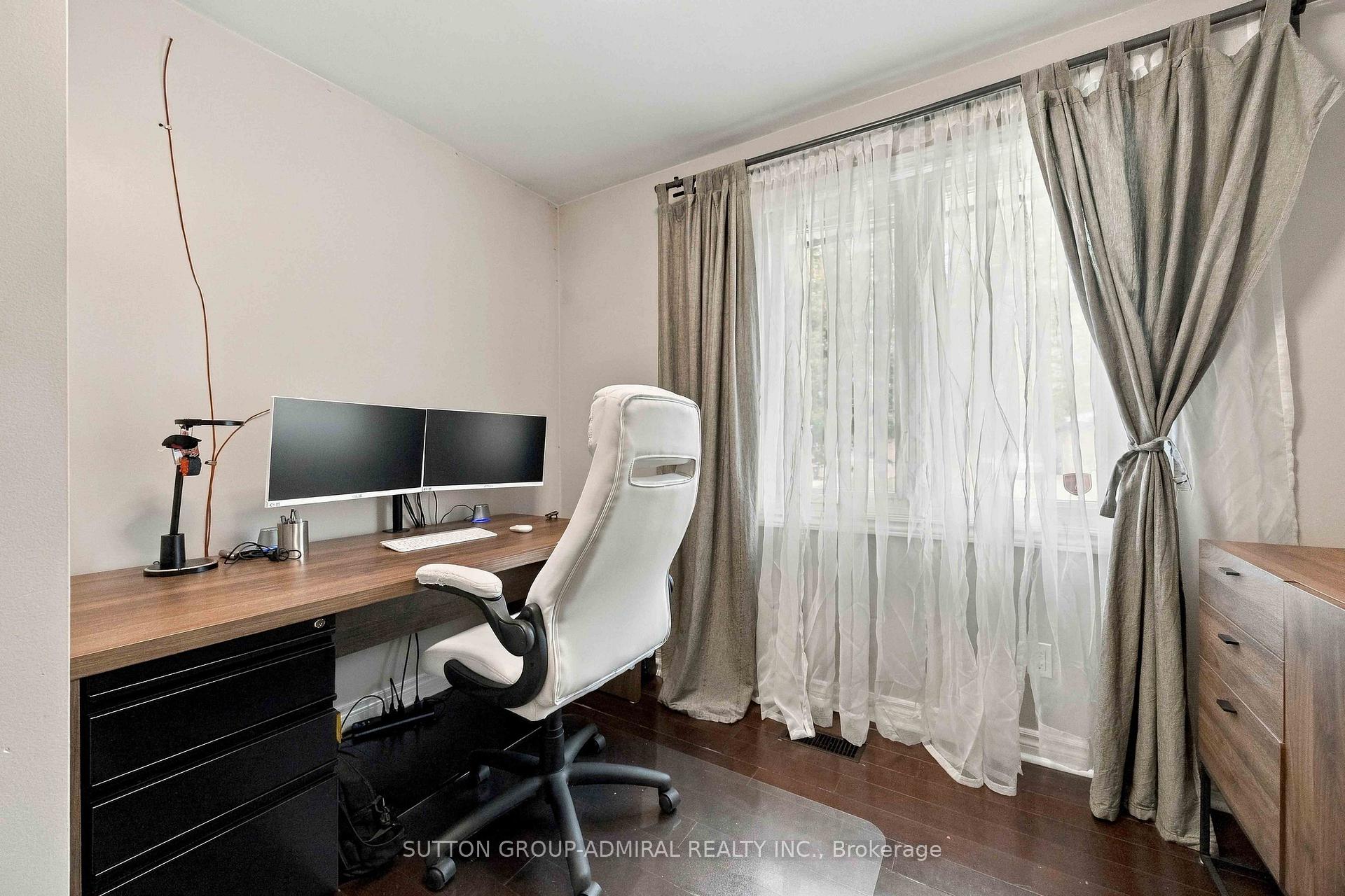 Photo 19 of 11 Summerglade Drive, Scarborough, Agincourt South-Malvern West — HOMEH