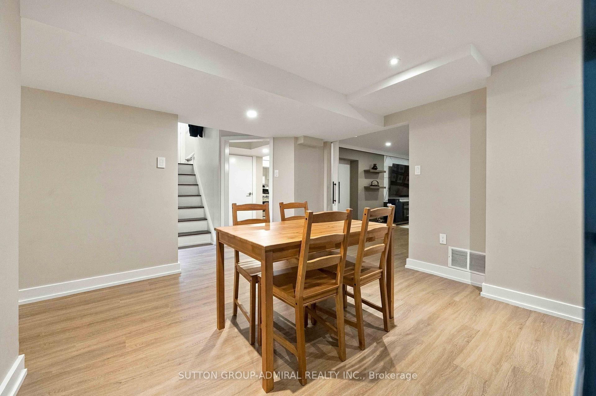 Photo 26 of 11 Summerglade Drive, Scarborough, Agincourt South-Malvern West — HOMEH