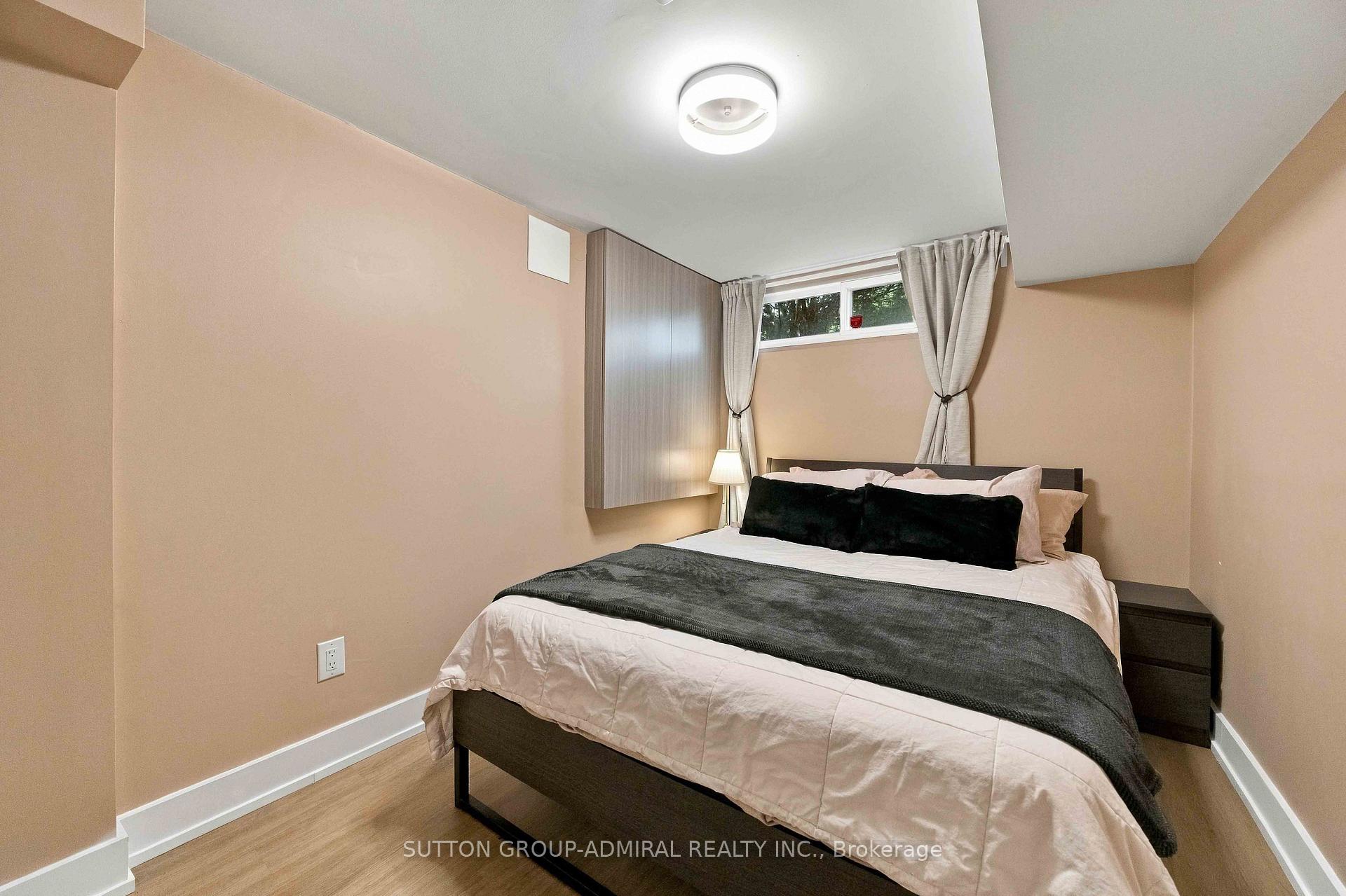 Photo 31 of 11 Summerglade Drive, Scarborough, Agincourt South-Malvern West — HOMEH
