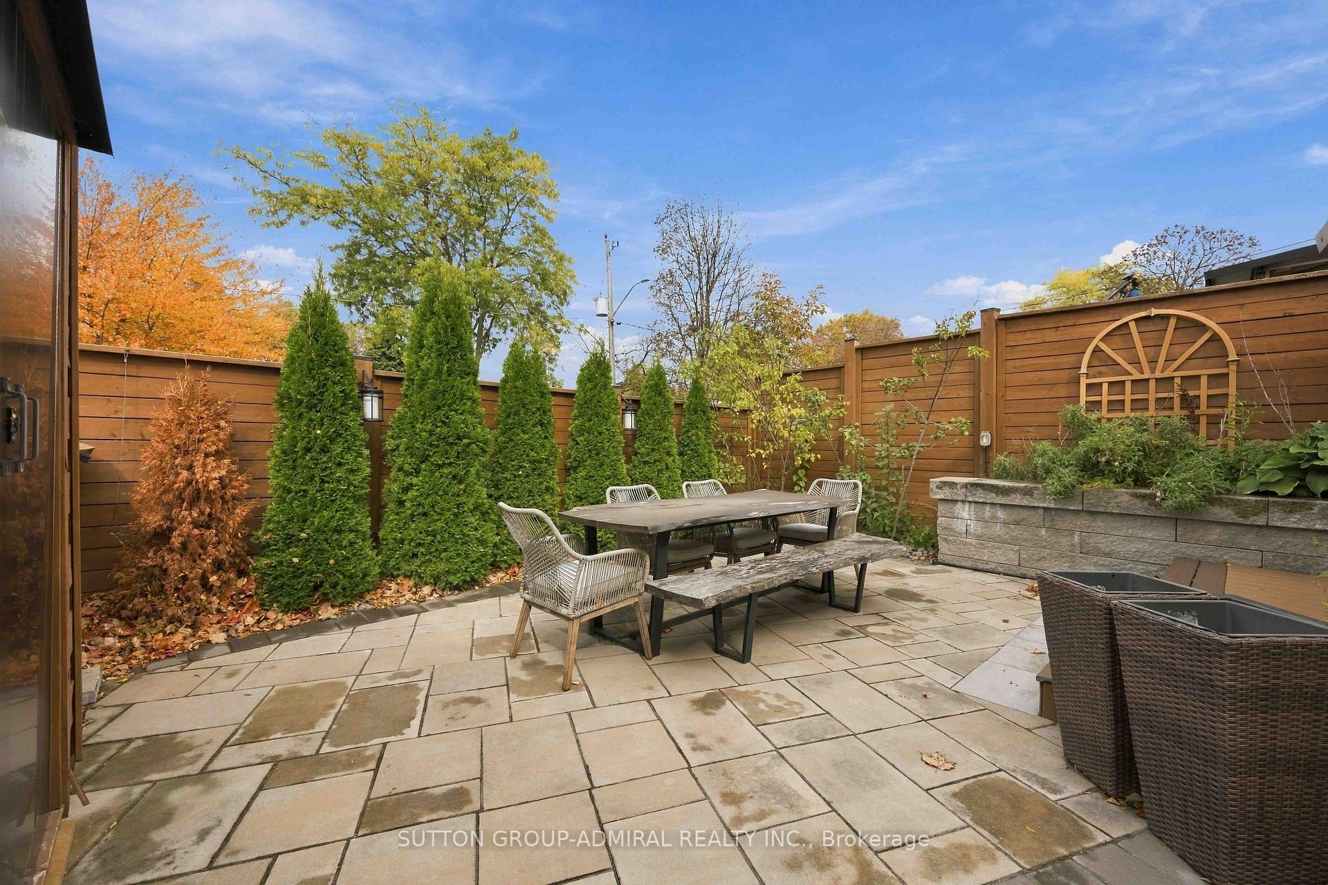 Photo 34 of 11 Summerglade Drive, Scarborough, Agincourt South-Malvern West — HOMEH