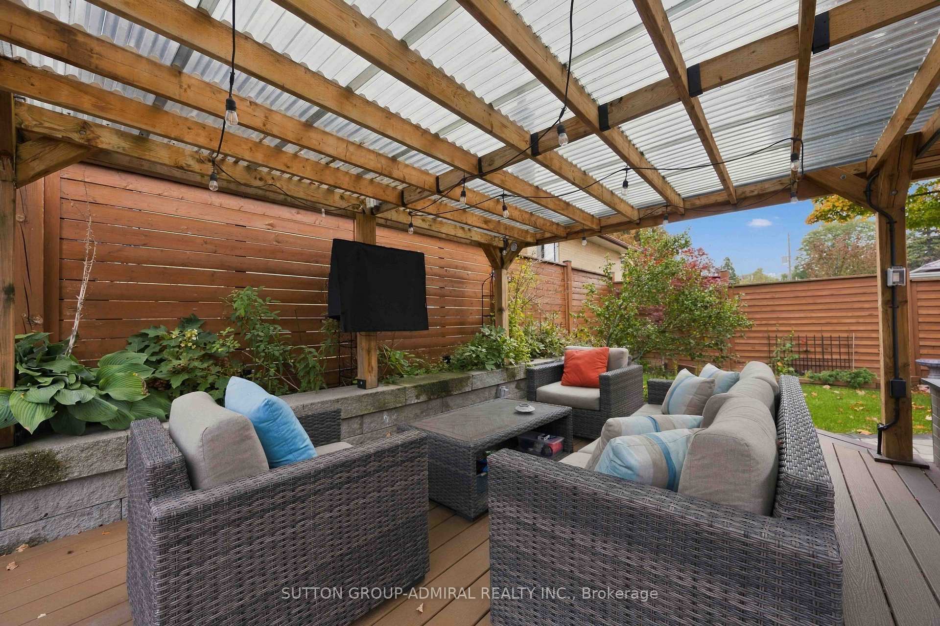 Photo 37 of 11 Summerglade Drive, Scarborough, Agincourt South-Malvern West — HOMEH