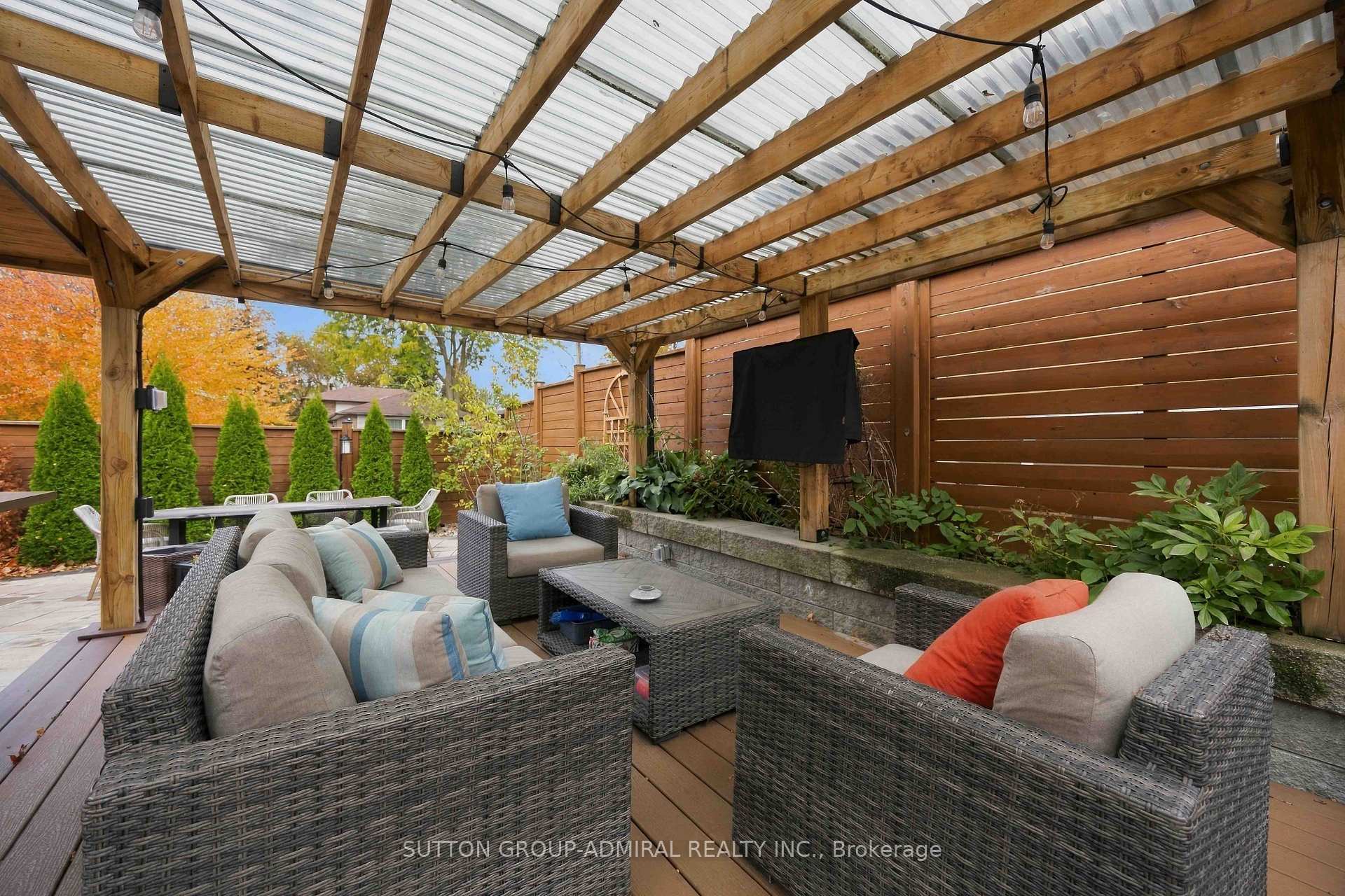 Photo 38 of 11 Summerglade Drive, Scarborough, Agincourt South-Malvern West — HOMEH