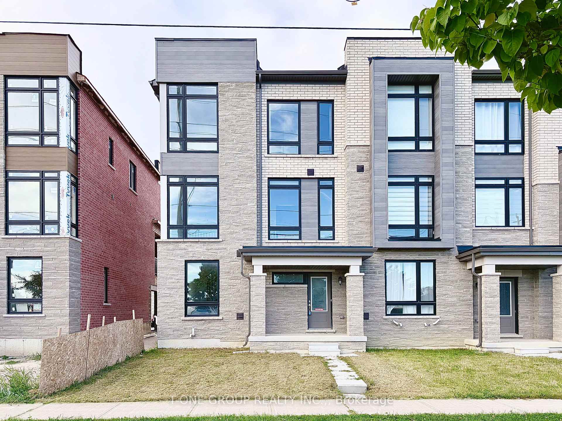 Photo of 110 Blick Crescent