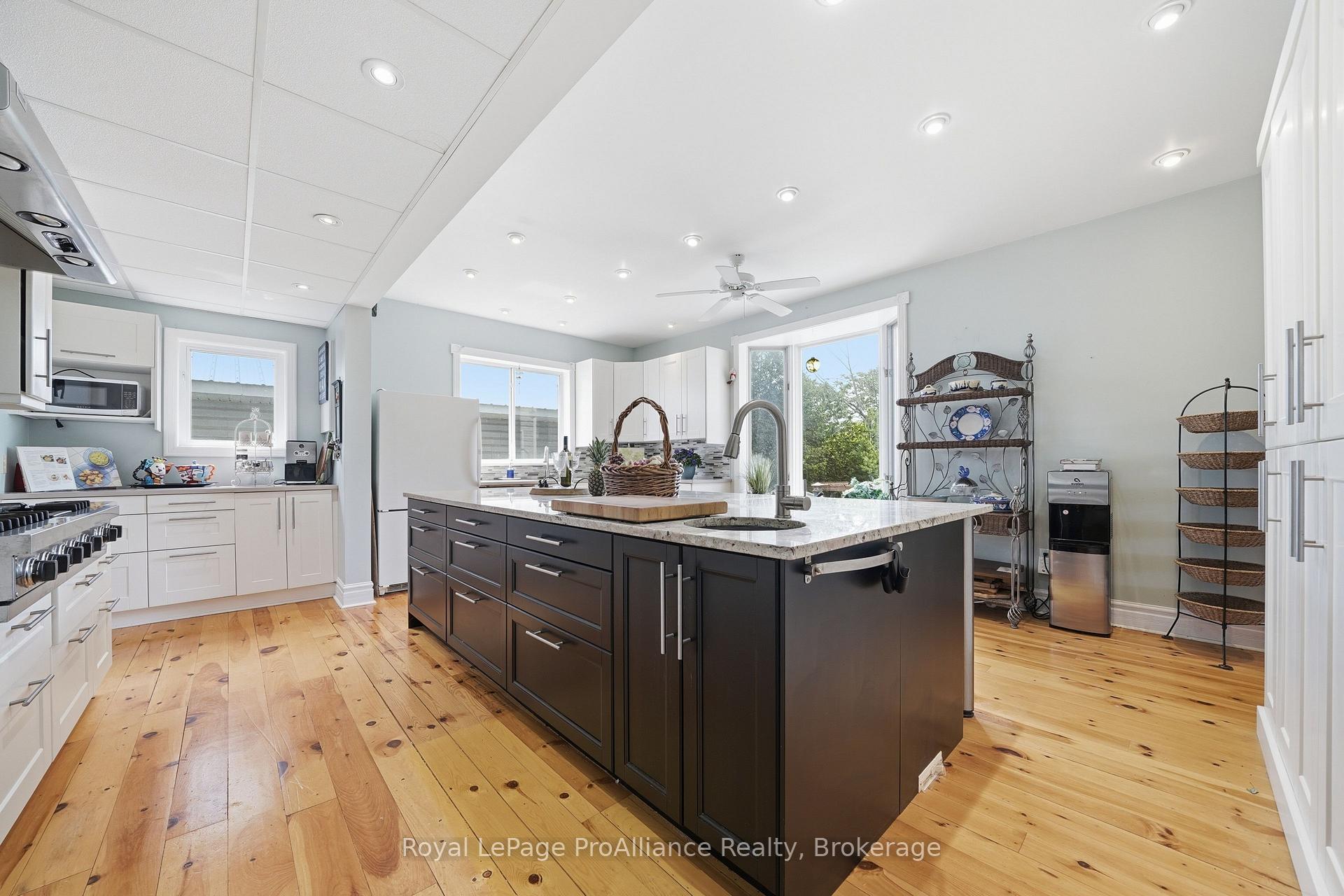 Photo 19 of 2925 County Road 10, Prince Edward County, South Marysburg Ward — HOMEH