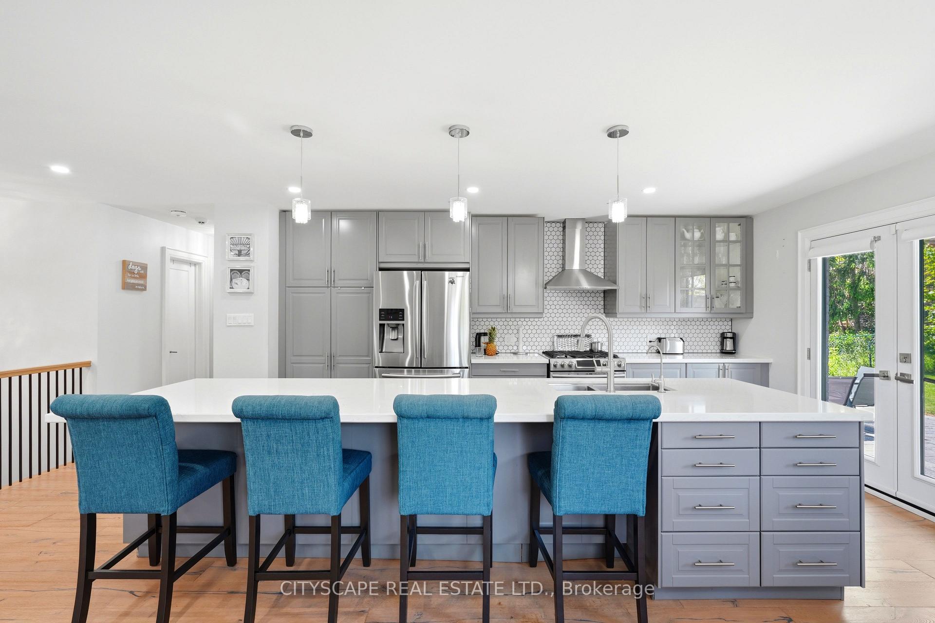 Photo of 44 Stonehill Boulevard