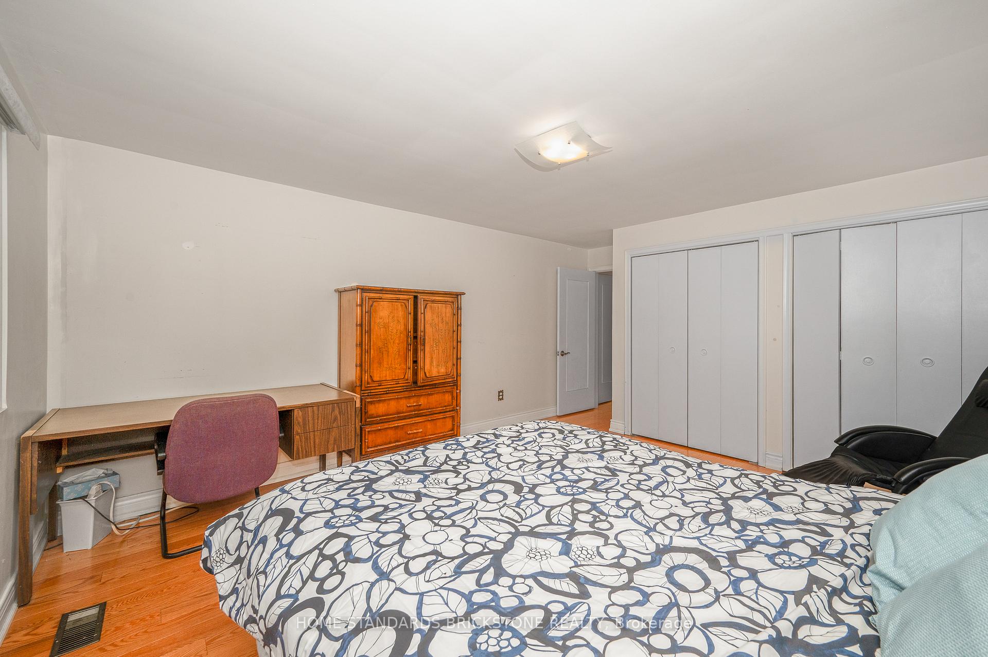 Photo 20 of 72 Mountain Avenue N, Hamilton, Stoney Creek — HOMEH