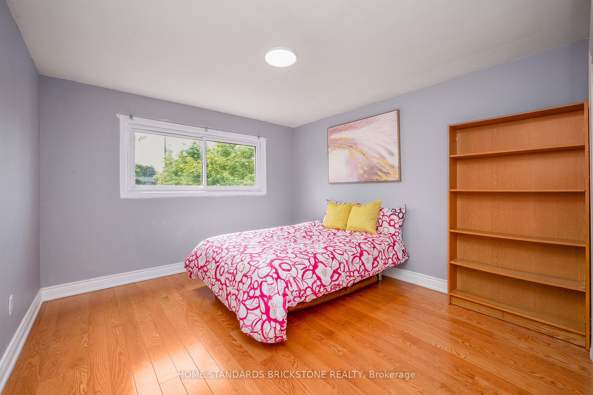 Photo 21 of 72 Mountain Avenue N, Hamilton, Stoney Creek — HOMEH