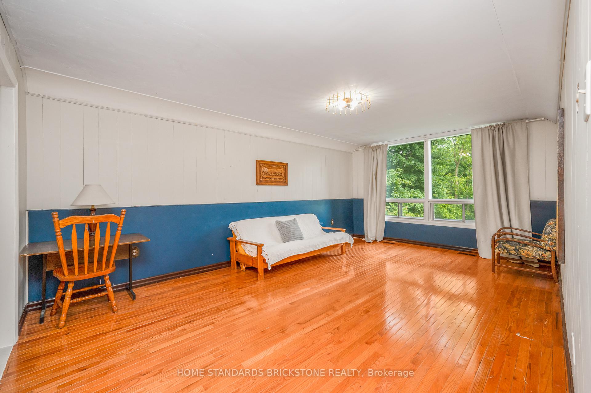 Photo 27 of 72 Mountain Avenue N, Hamilton, Stoney Creek — HOMEH