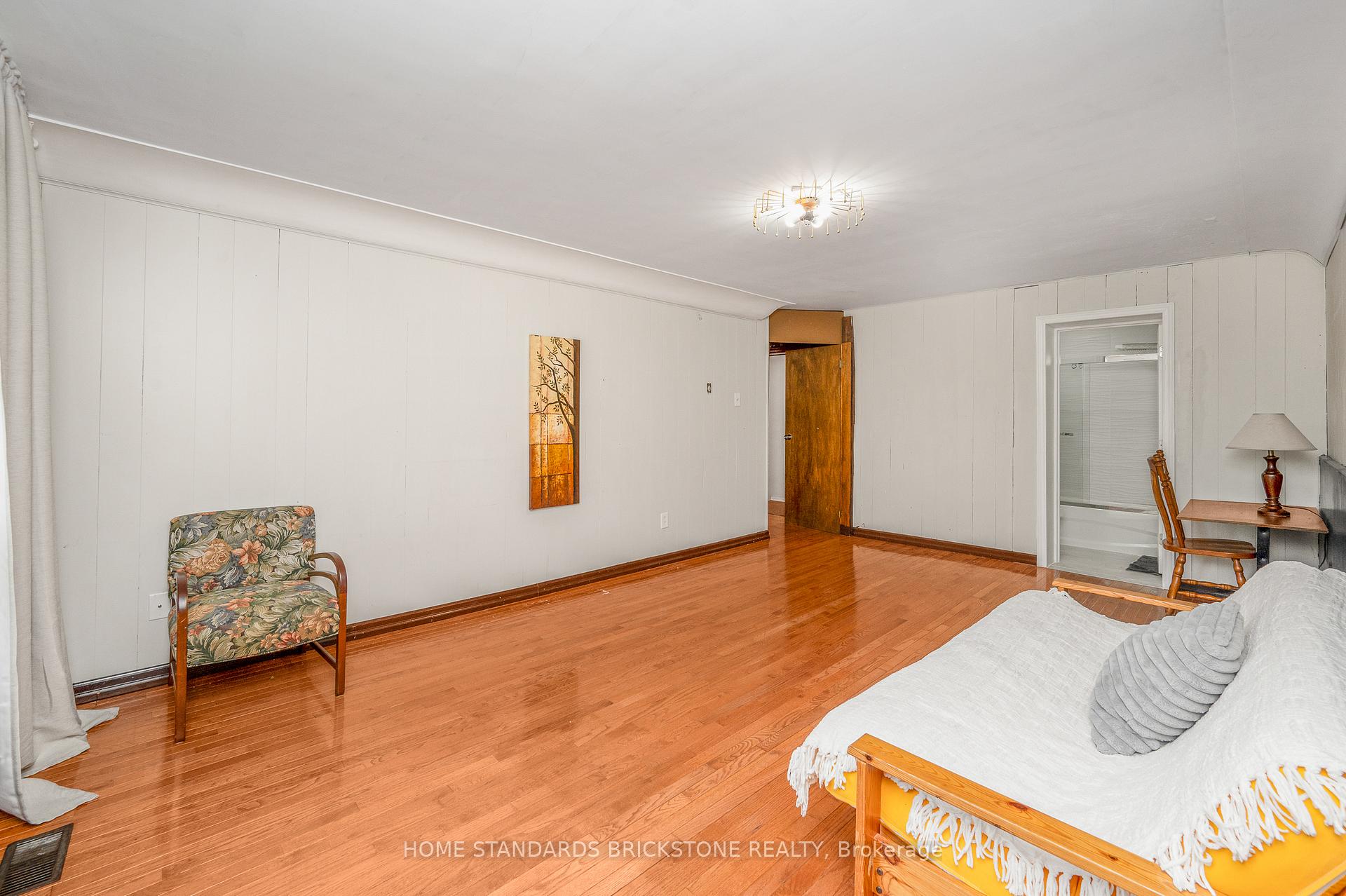 Photo 28 of 72 Mountain Avenue N, Hamilton, Stoney Creek — HOMEH