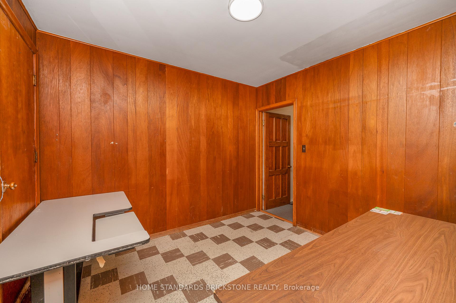 Photo 31 of 72 Mountain Avenue N, Hamilton, Stoney Creek — HOMEH
