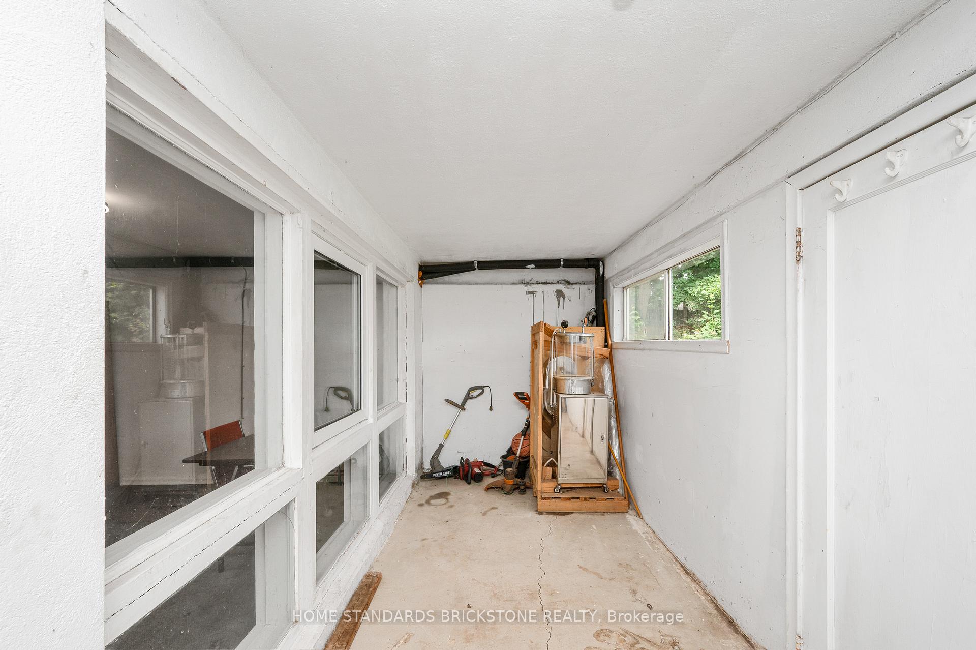 Photo 36 of 72 Mountain Avenue N, Hamilton, Stoney Creek — HOMEH