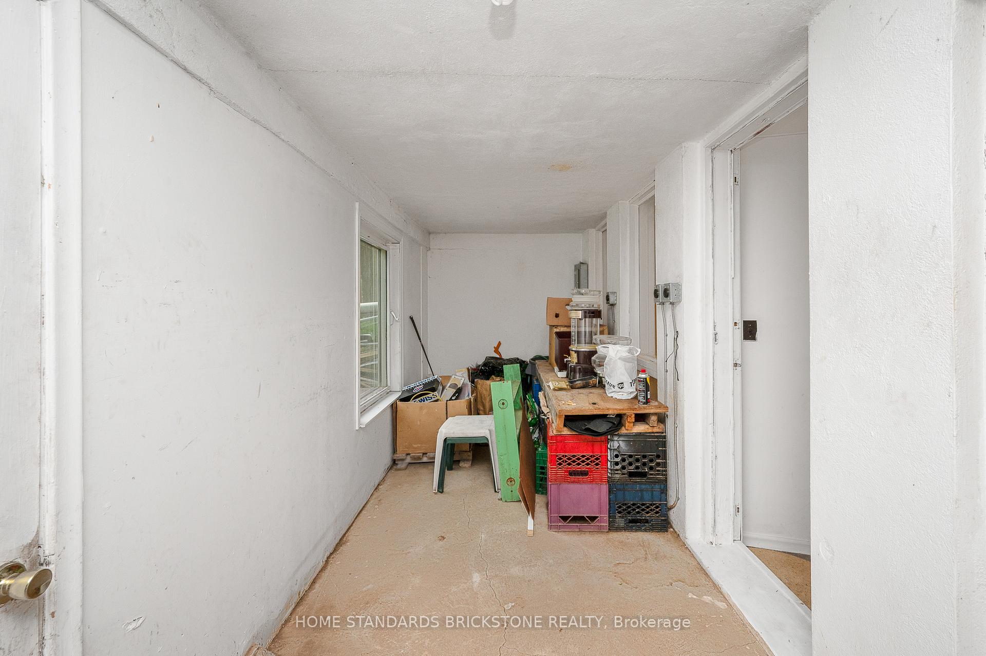 Photo 37 of 72 Mountain Avenue N, Hamilton, Stoney Creek — HOMEH