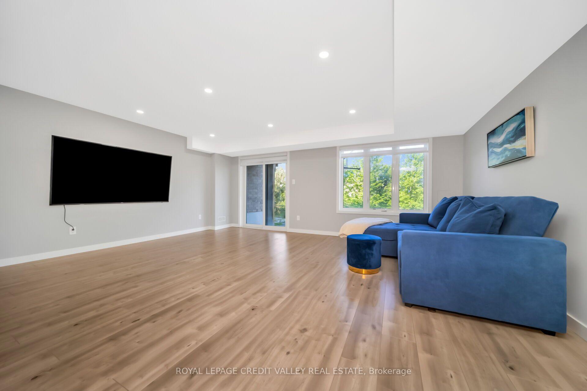 Photo 36 of 336 Elyse Court, Aurora, Bayview Northeast — HOMEH