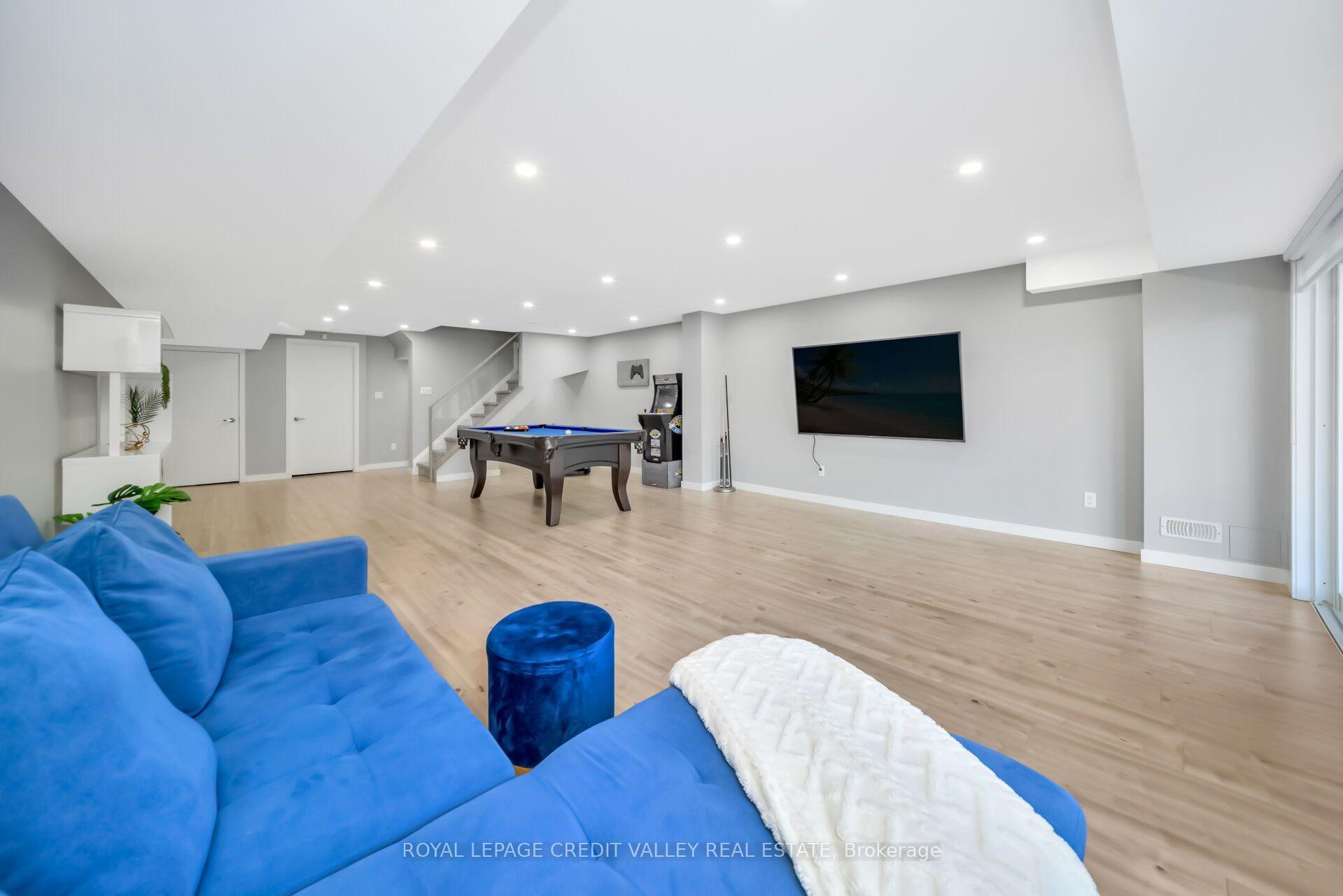 Photo 37 of 336 Elyse Court, Aurora, Bayview Northeast — HOMEH