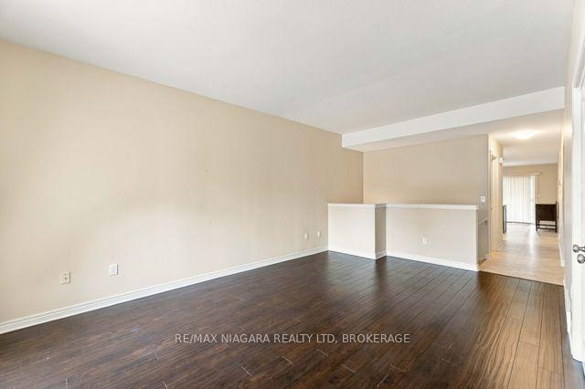 Photo 4 of 50 Shipview Court, Welland, Lincoln/Crowland — HOMEH