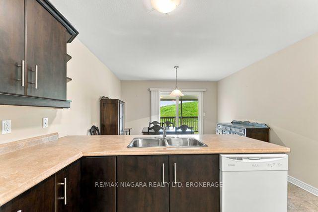Photo 12 of 50 Shipview Court, Welland, Lincoln/Crowland — HOMEH