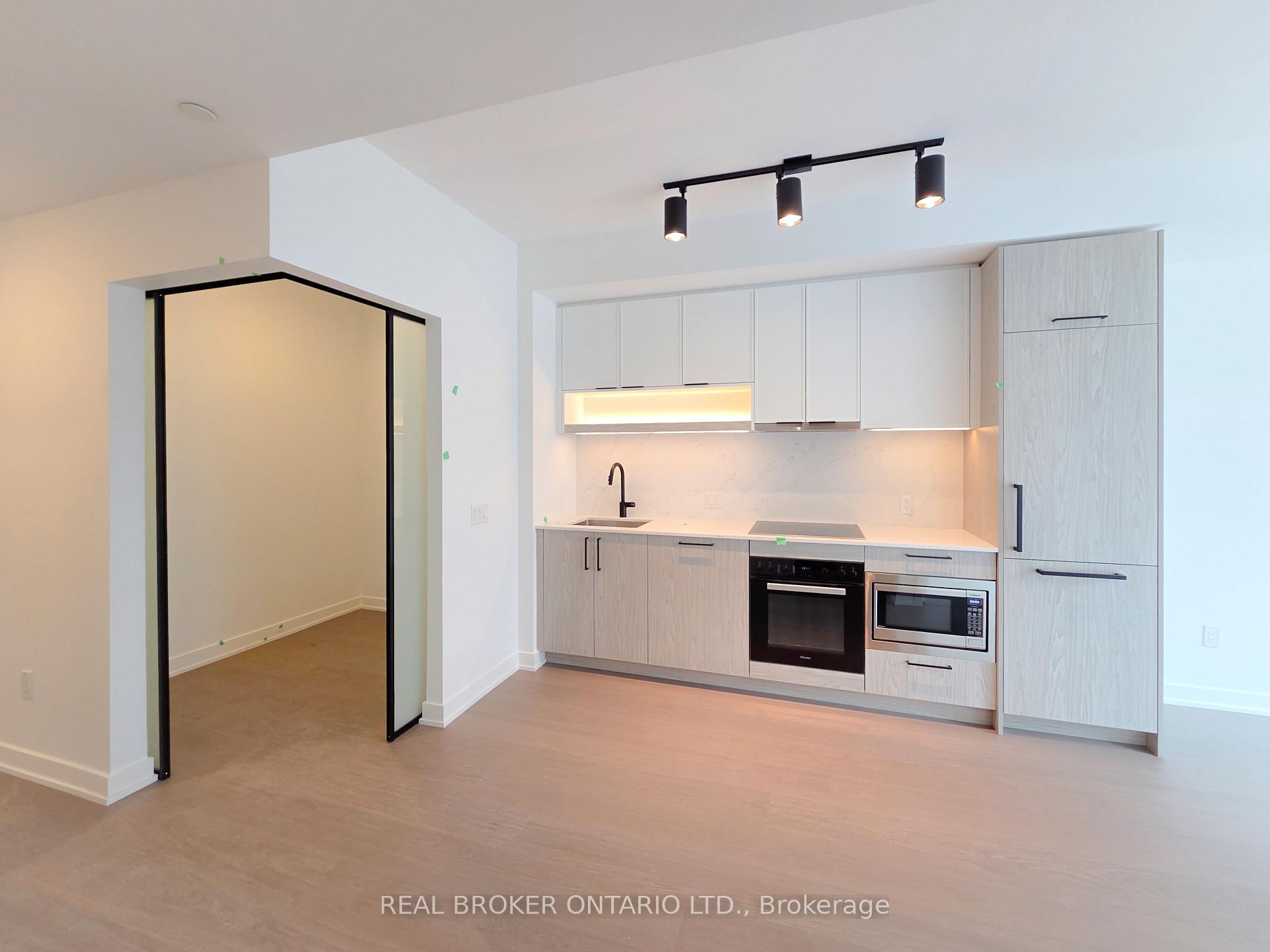 Photo 4 of Unit 1722, 89 Montclair Avenue, Toronto, Forest Hill South — HOMEH