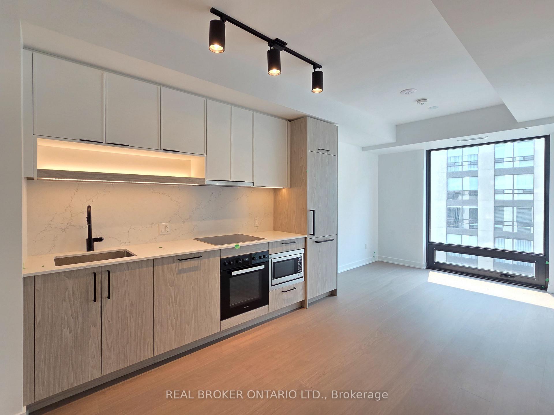 Photo 2 of Unit 1722, 89 Montclair Avenue, Toronto, Forest Hill South — HOMEH
