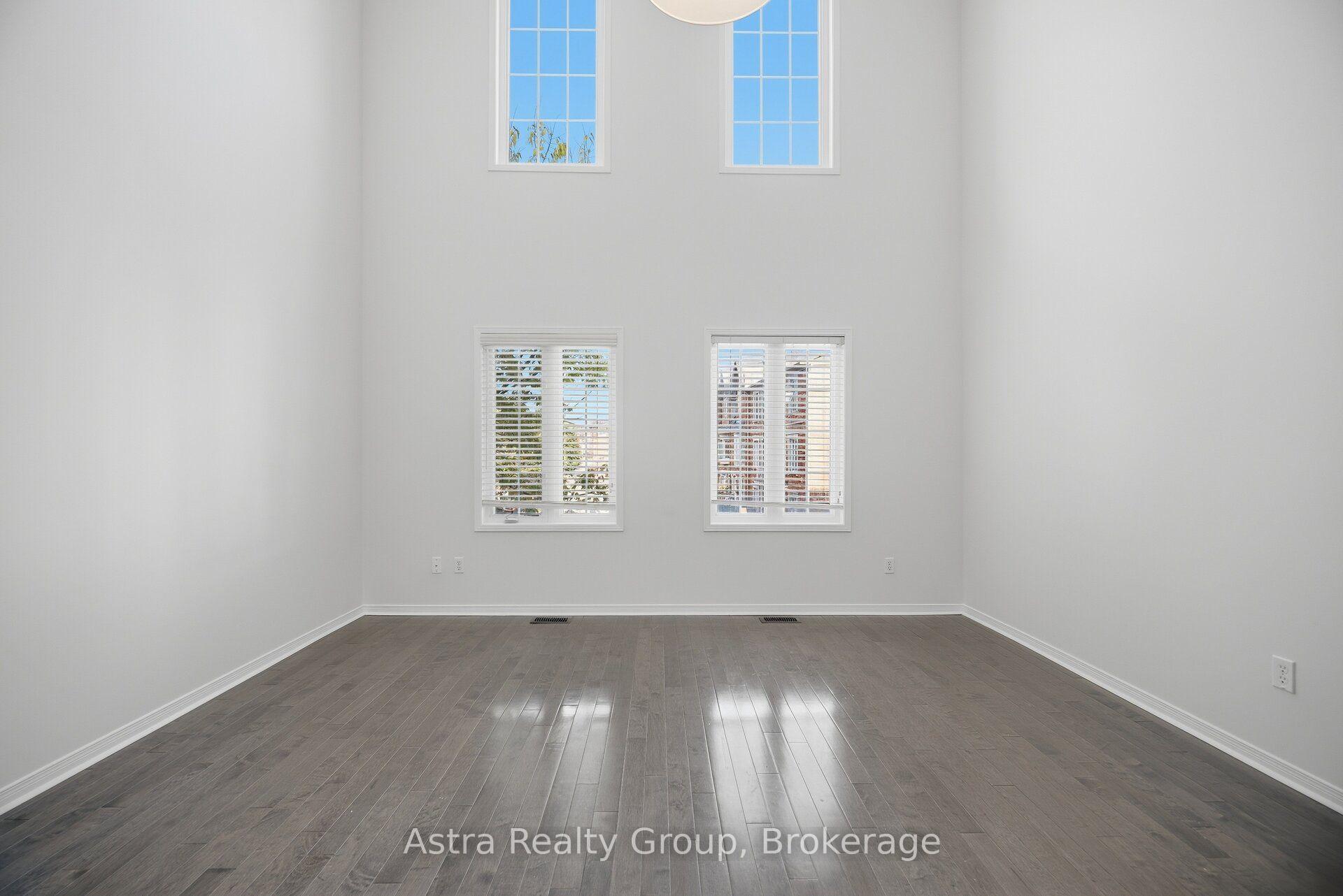 Photo 25 of 12 Odoardo Di Santo Circle, North York, Downsview-Roding-CFB — HOMEH