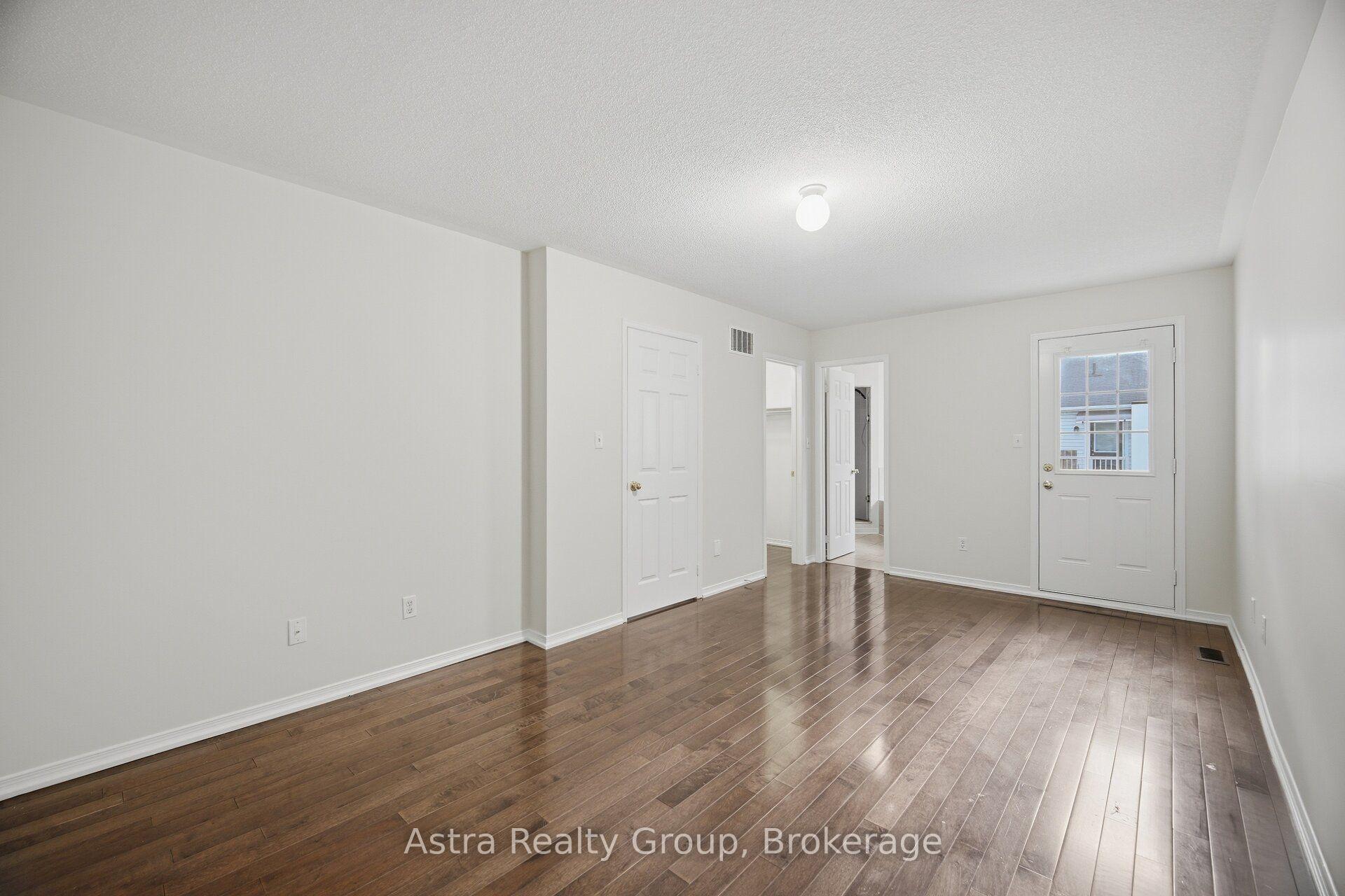 Photo 36 of 12 Odoardo Di Santo Circle, North York, Downsview-Roding-CFB — HOMEH