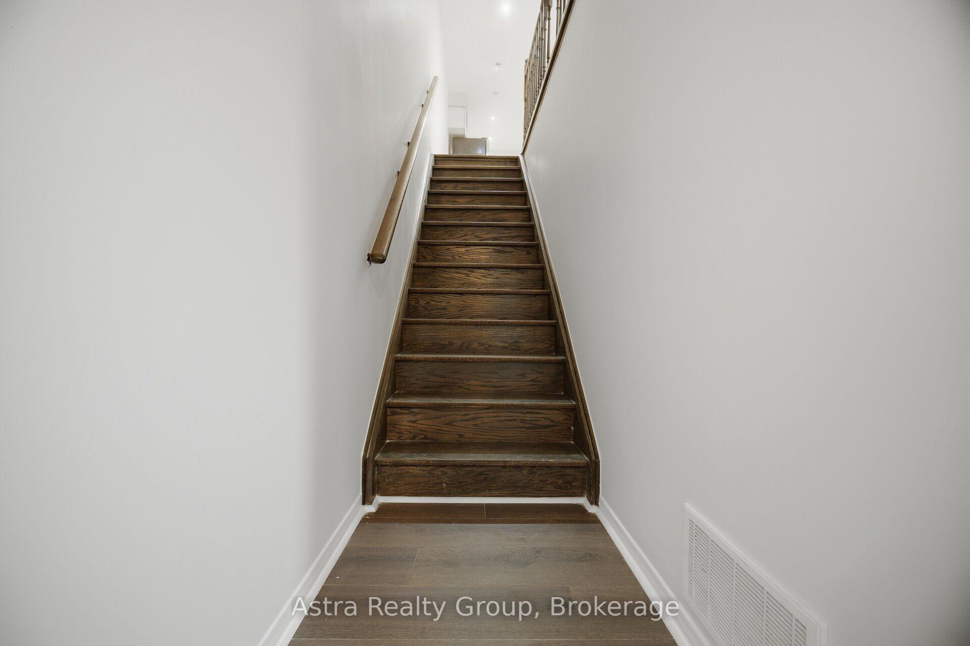 Photo 42 of 12 Odoardo Di Santo Circle, North York, Downsview-Roding-CFB — HOMEH