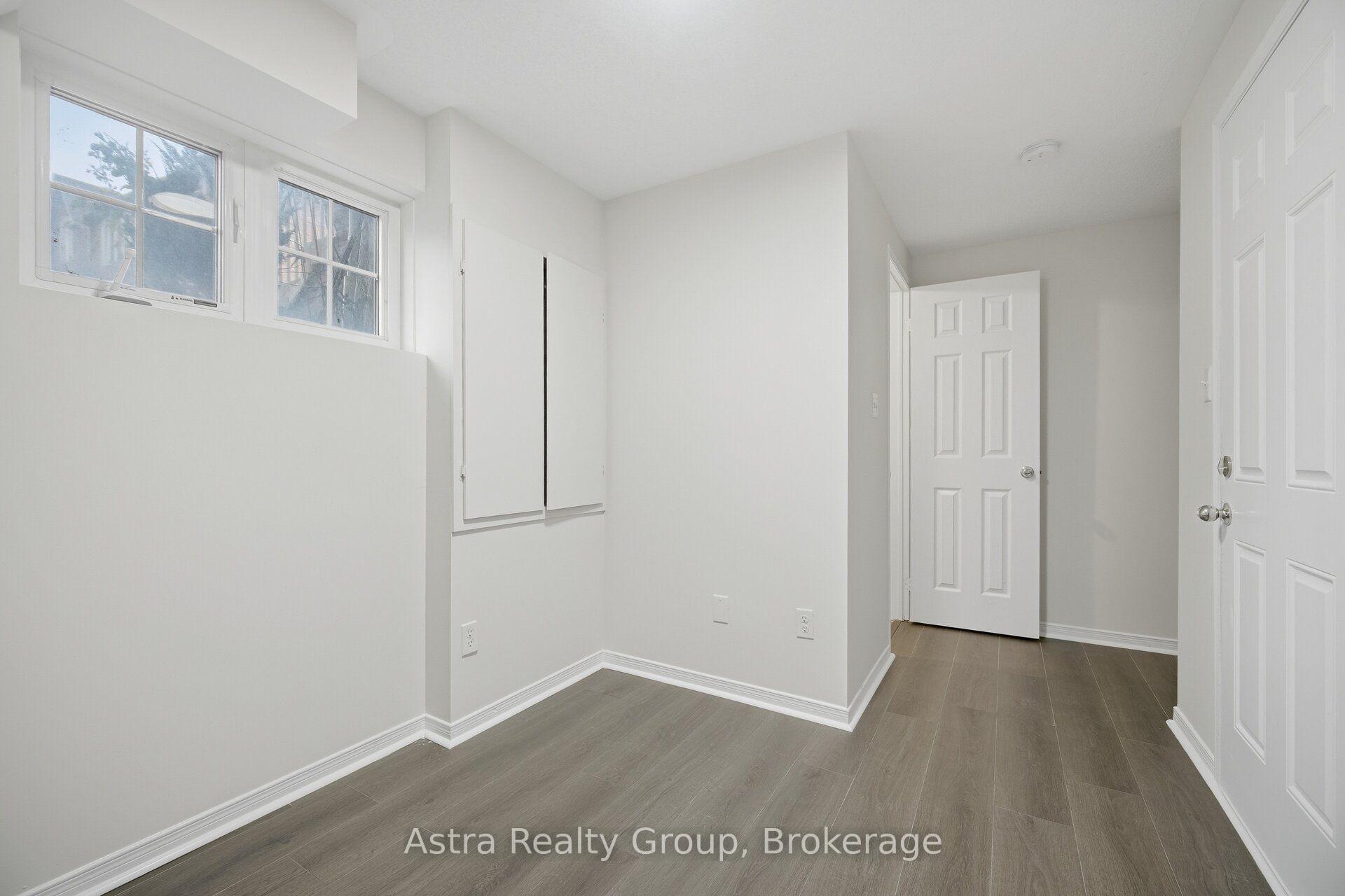 Photo 45 of 12 Odoardo Di Santo Circle, North York, Downsview-Roding-CFB — HOMEH
