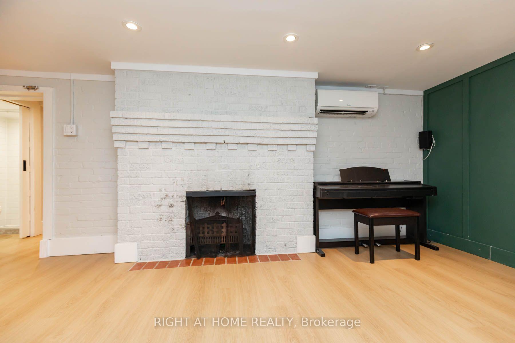 Photo 26 of 16 Pine Crescent, Toronto, The Beaches — HOMEH