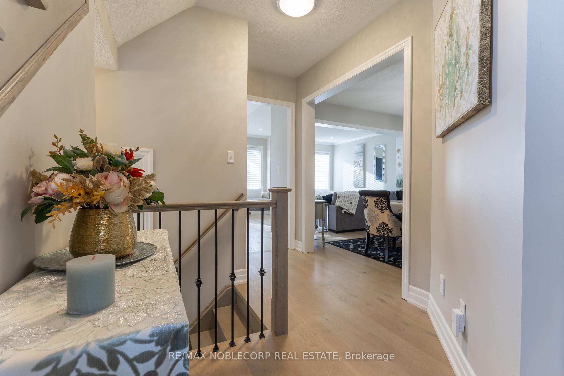 Photo 4 of 2189 Galloway Street, Innisfil, Alcona — HOMEH