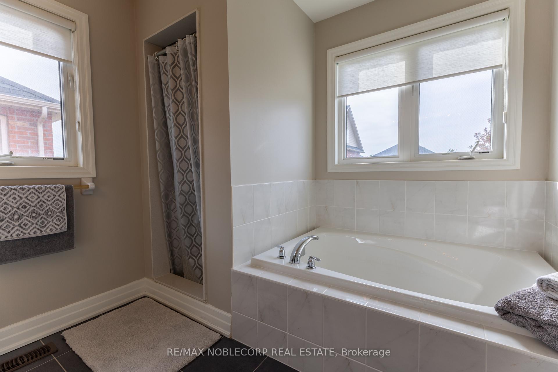 Photo 30 of 2189 Galloway Street, Innisfil, Alcona — HOMEH
